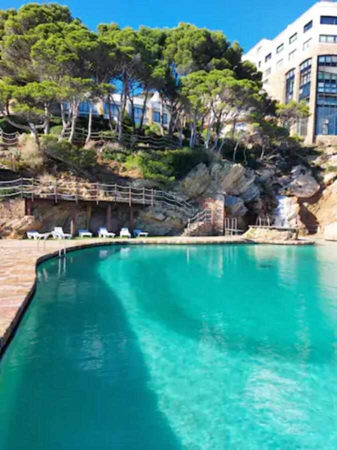 Capsasalbegur74 Terraza Sobre Mar Piscina Del Mar Apartment *
